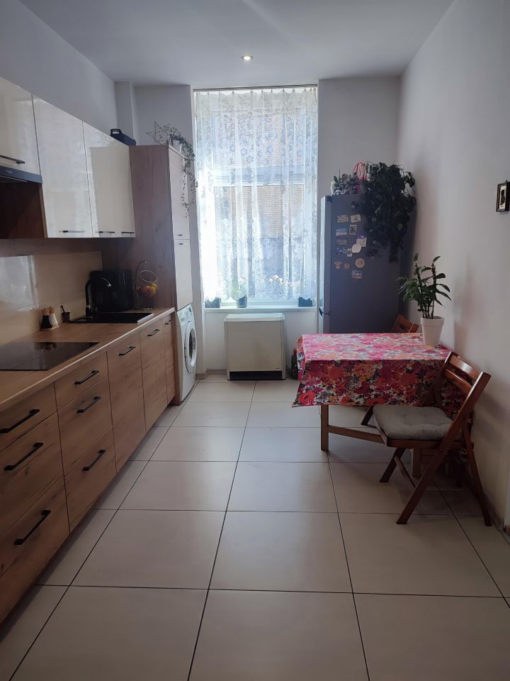 Mieszkanie 2-pokojowe Piekary Śląskie Szarlej, ul. Prymasa Stefana Wyszyńskiego. Zdjęcie 2