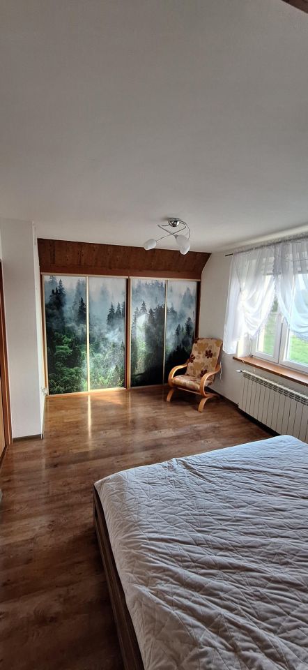 bliźniak, 4 pokoje Chlewiska. Zdjęcie 11