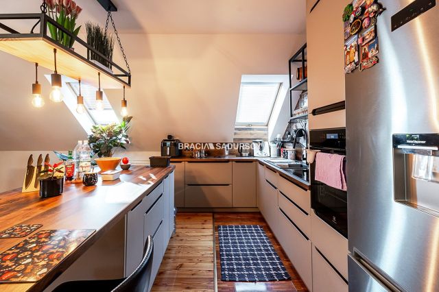 dom wolnostojący, 10 pokoi Brzezie. Zdjęcie 38