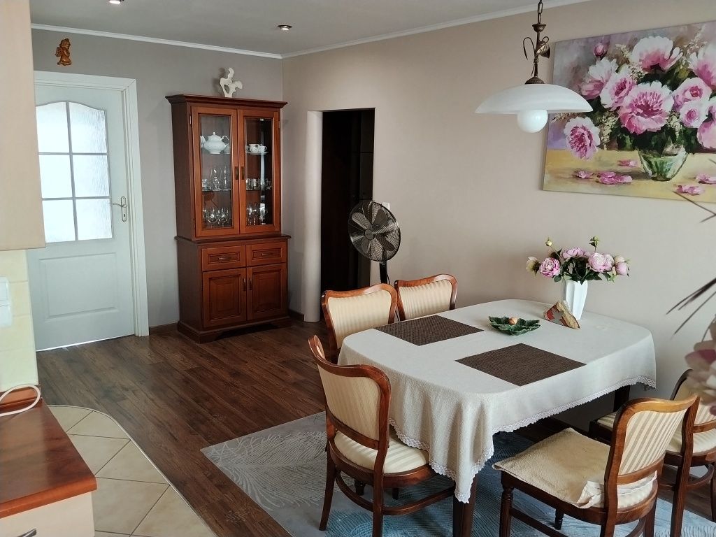 Mieszkanie 3-pokojowe Bielawa, os. XXV-lecia PRL. Zdjęcie 1