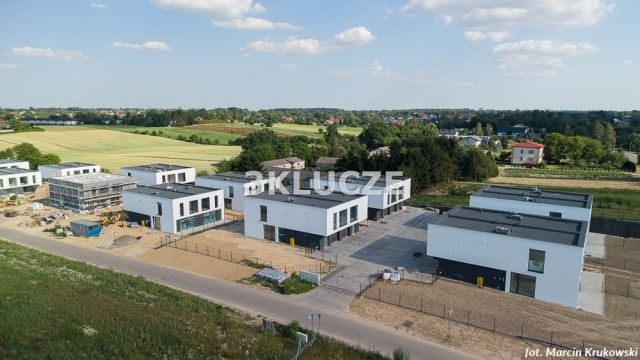 bliźniak, 4 pokoje Marysin. Zdjęcie 11