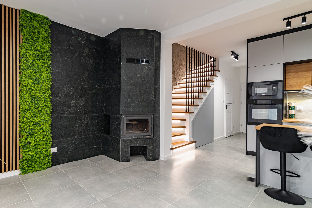 dom szeregowy, 4 pokoje Tarnów, ul. Szczęśliwa. Zdjęcie 4