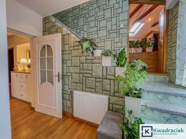 dom wolnostojący, 6 pokoi Besko, ul. Hrabeńska. Zdjęcie 24