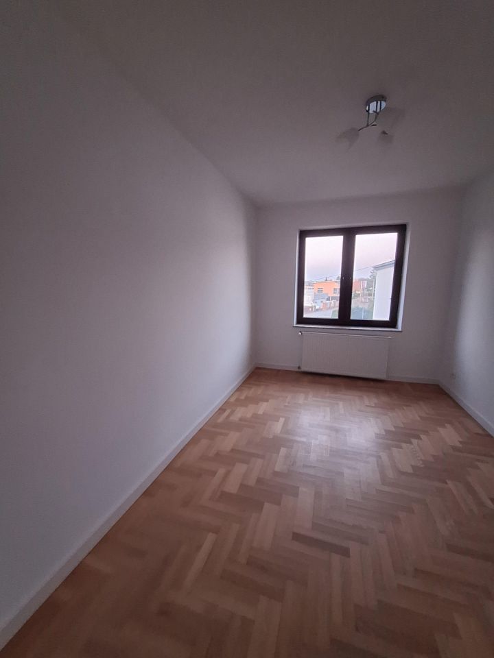 dom wolnostojący, 3 pokoje Brzesko Słotwina, ul. Hugona Kołłątaja. Zdjęcie 9