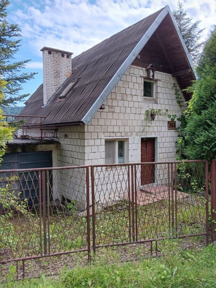 dom wolnostojący, 5 pokoi Roztoka-Brzeziny Brzeziny. Zdjęcie 2