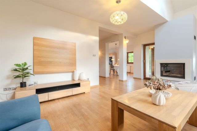 dom wolnostojący, 5 pokoi Stare Krasnodęby. Zdjęcie 5