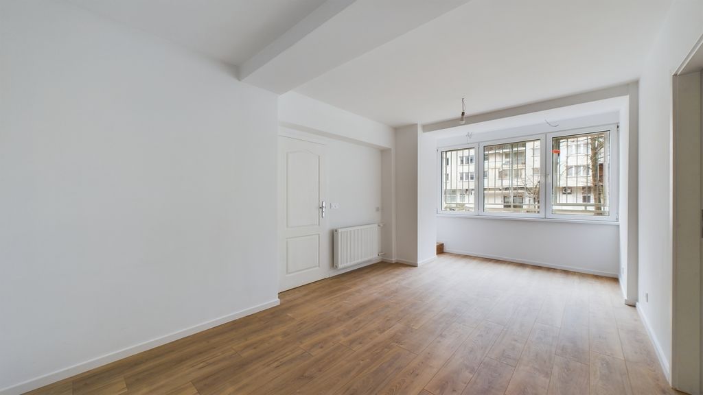 Biuro Warszawa Śródmieście, ul. Mordechaja Anielewicza. Zdjęcie 6