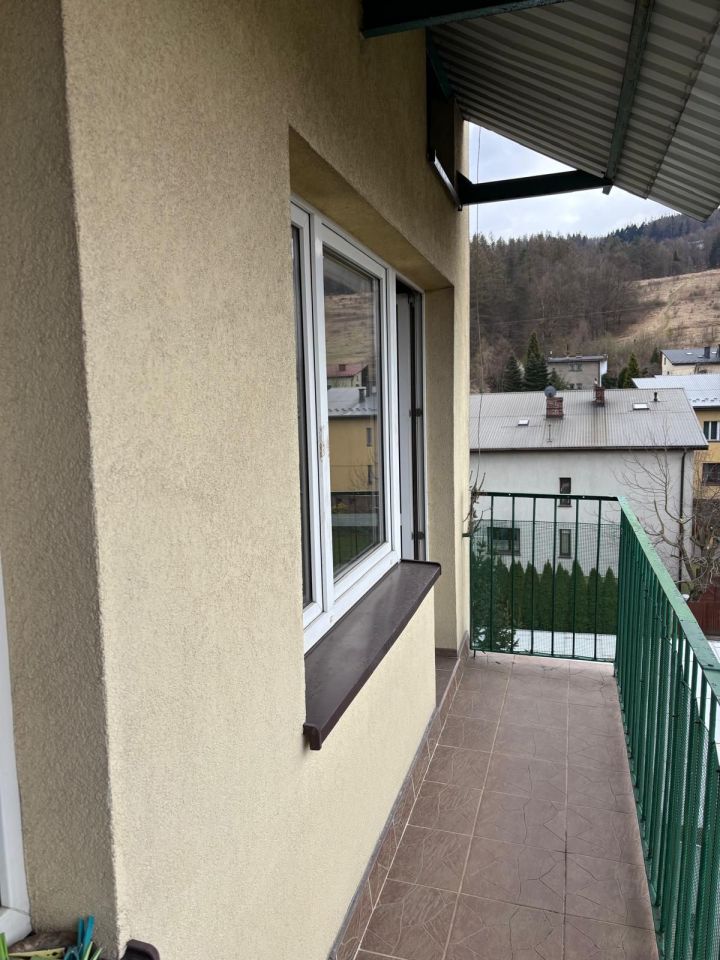 Mieszkanie 3-pokojowe Sucha Beskidzka, os. Na Stawach. Zdjęcie 3