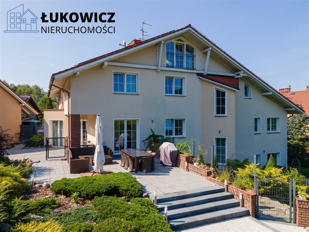 dom wolnostojący, 14 pokoi Bielsko-Biała Straconka