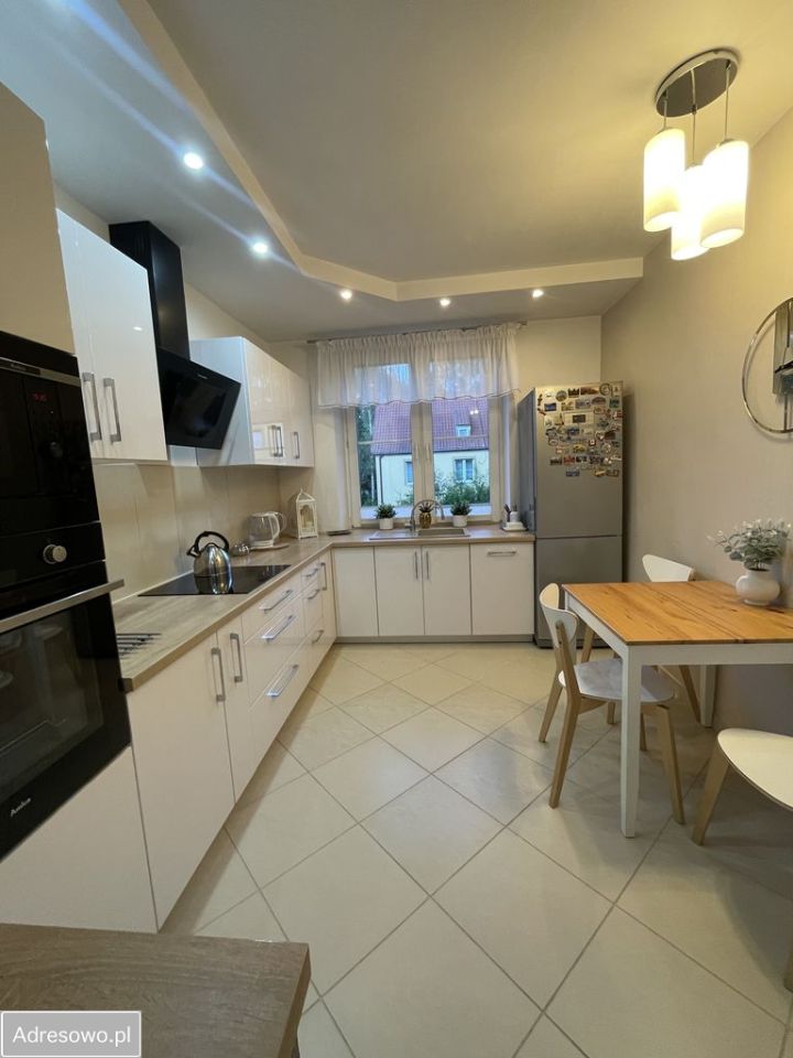 Mieszkanie 4-pokojowe Police. Zdjęcie 9