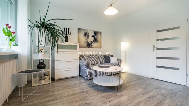 Mieszkanie 2-pokojowe Kraków Bieżanów, ul. Heleny. Zdjęcie 3