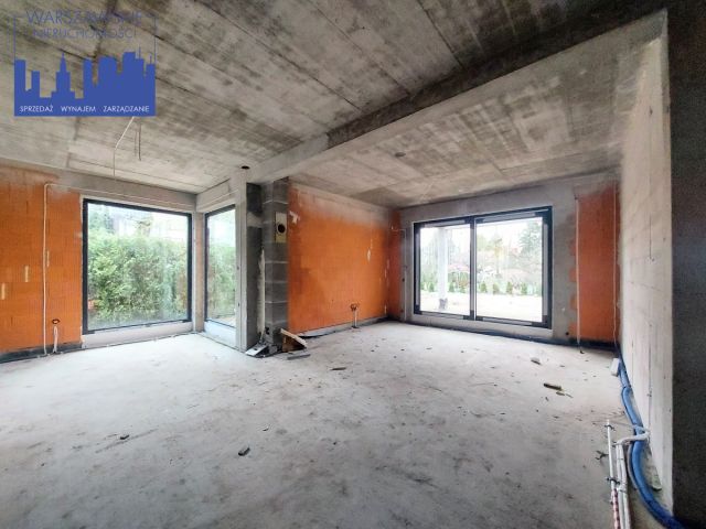 bliźniak, 5 pokoi Chyliczki. Zdjęcie 5