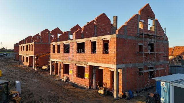 Mieszkanie 4-pokojowe Grodków. Zdjęcie 2