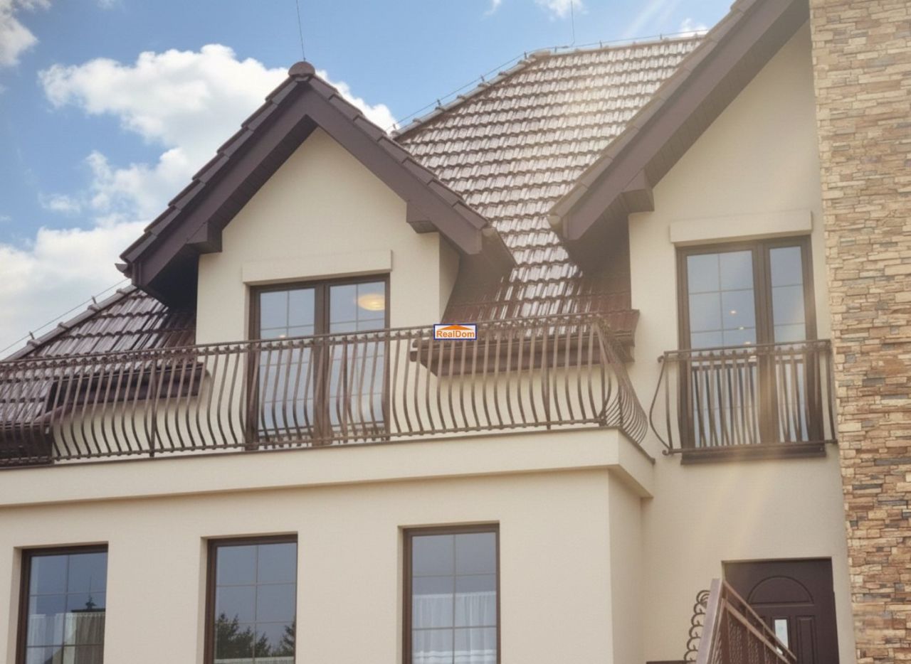 dom wolnostojący, 11 pokoi Modlnica. Zdjęcie 8