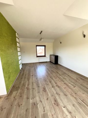 dom szeregowy, 2 pokoje Lubin, ul. Magnoliowa. Zdjęcie 9