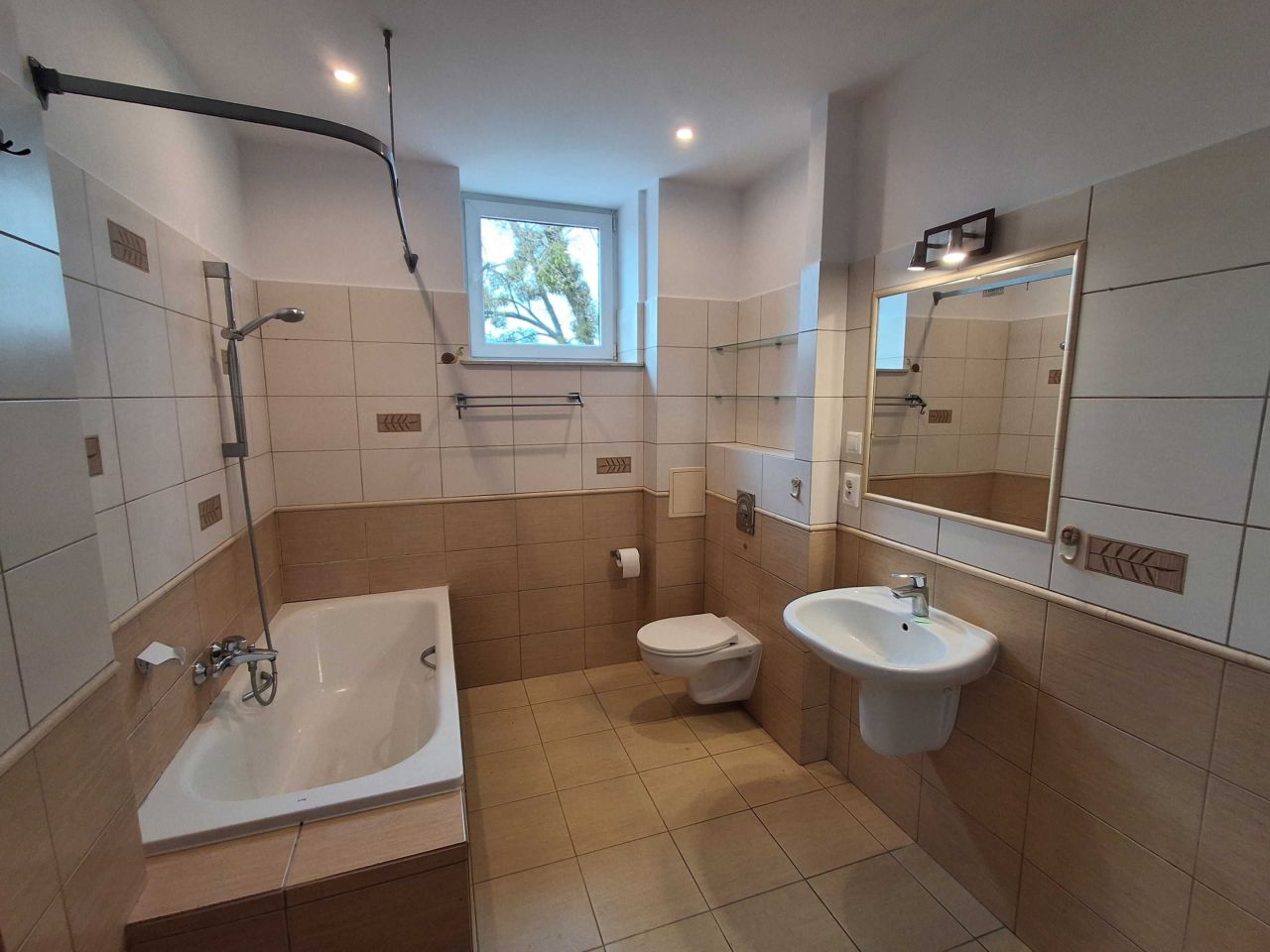 Mieszkanie 3-pokojowe Zgierz, ul. Piątkowska. Zdjęcie 4