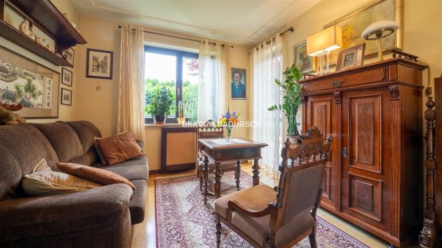 dom wolnostojący, 6 pokoi Bibice, ul. Kwiaty Polne. Zdjęcie 31