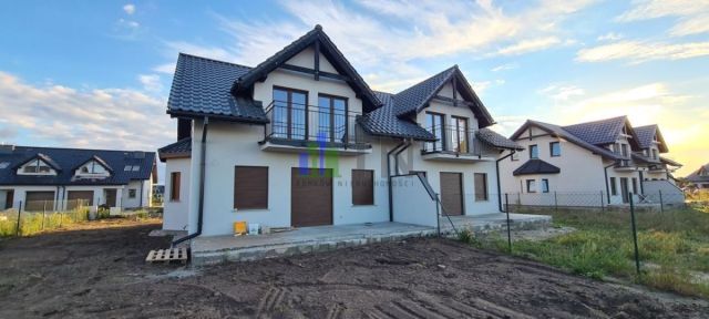 bliźniak, 5 pokoi Chrząstawa Mała. Zdjęcie 7