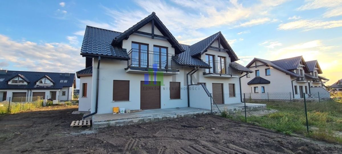 bliźniak, 5 pokoi Chrząstawa Mała. Zdjęcie 7