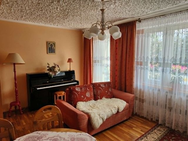 Mieszkanie 3-pokojowe Mrągowo, os. Mazurskie. Zdjęcie 2