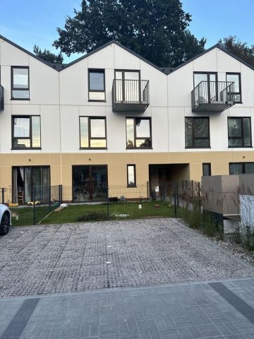 Mieszkanie 4-pokojowe Warszawa Wawer, ul. Hafciarska. Zdjęcie 1