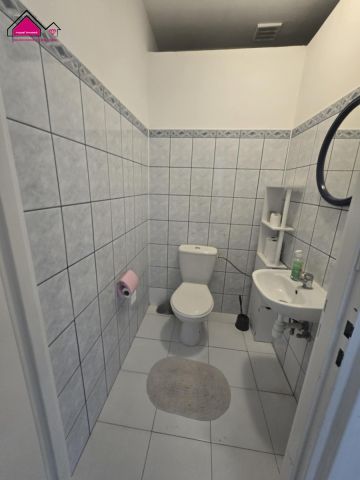 dom wolnostojący, 5 pokoi Szydłówiec. Zdjęcie 12