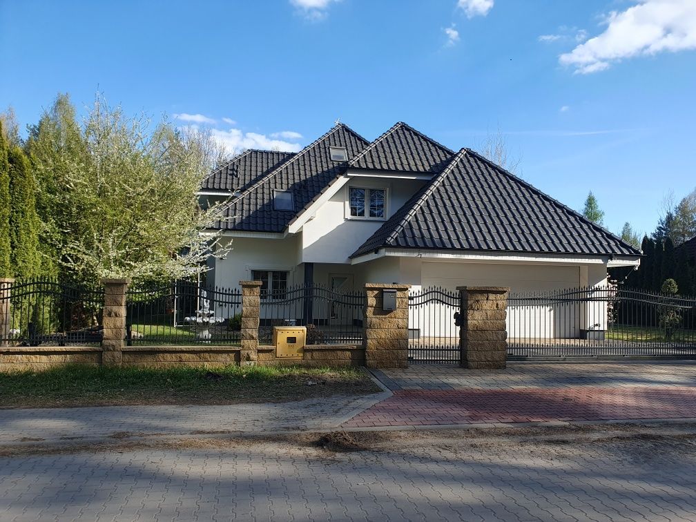 dom wolnostojący, 3 pokoje Zielona Góra. Zdjęcie 1