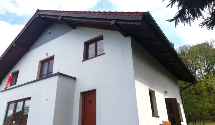 dom wolnostojący, 6 pokoi Jelenia Góra Czarne, ul. Adama Mickiewicza