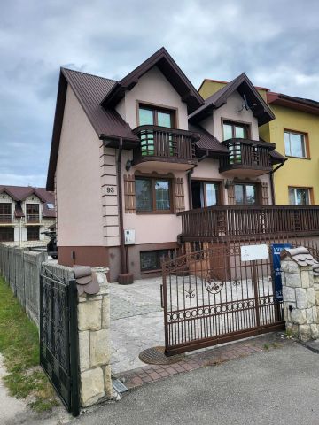 dom wolnostojący Pińczów, ul. Batalionów Chłopskich. Zdjęcie 1