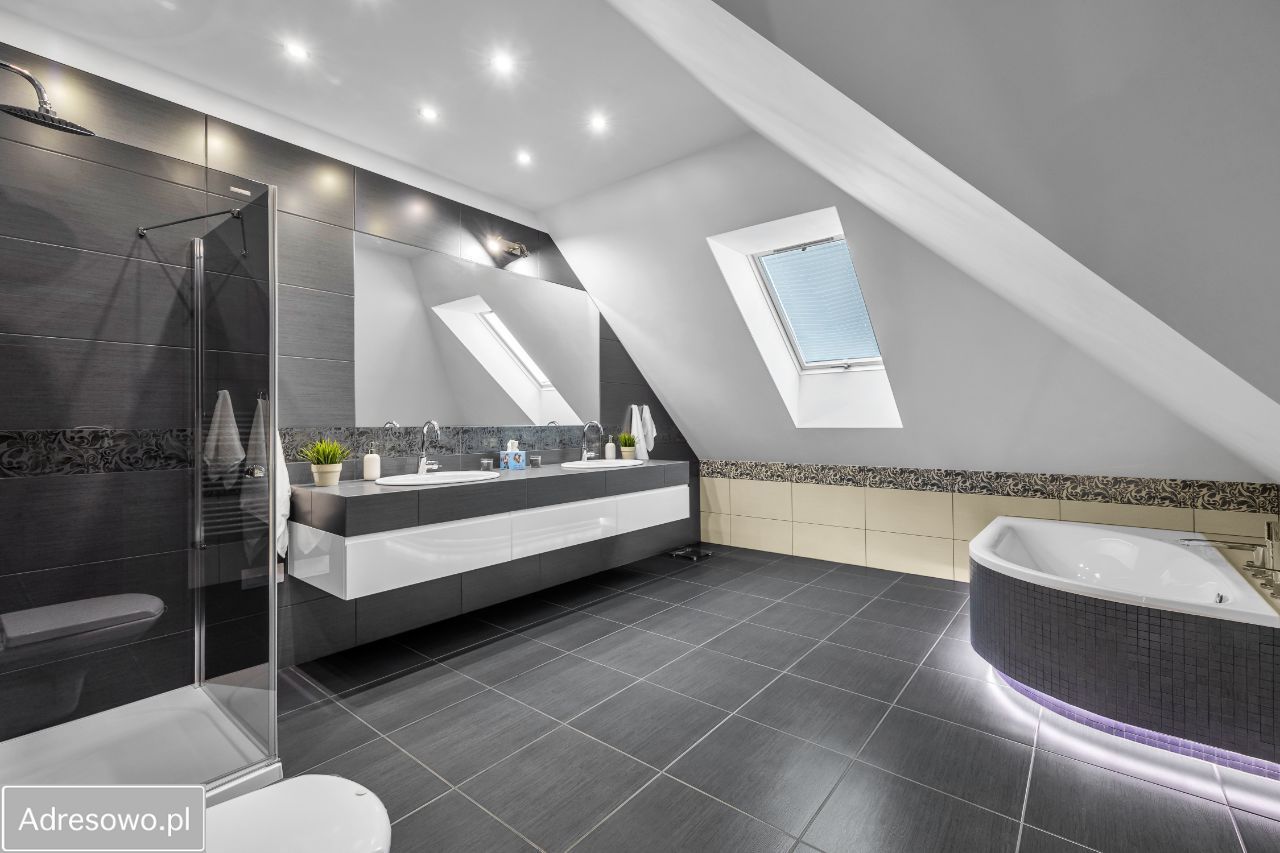 dom wolnostojący, 6 pokoi Bramki, ul. Dworcowa. Zdjęcie 18