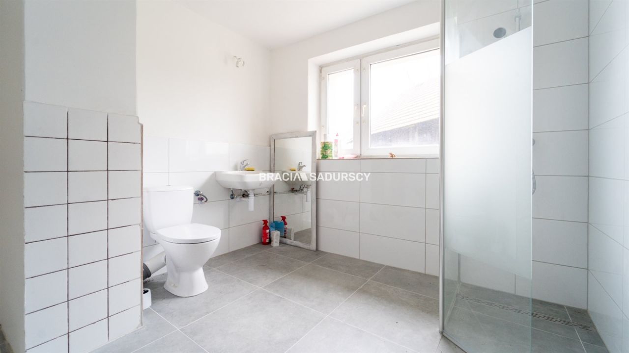 dom wolnostojący, 10 pokoi Skawina, ul. Żwirowa. Zdjęcie 34