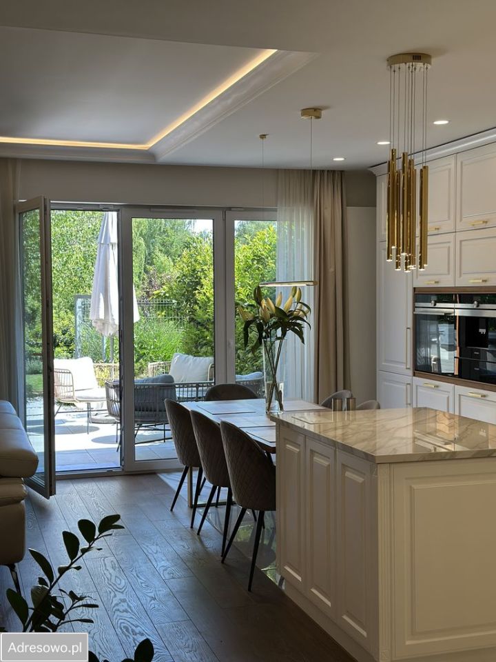 dom szeregowy, 7 pokoi Wrocław Jagodno. Zdjęcie 2