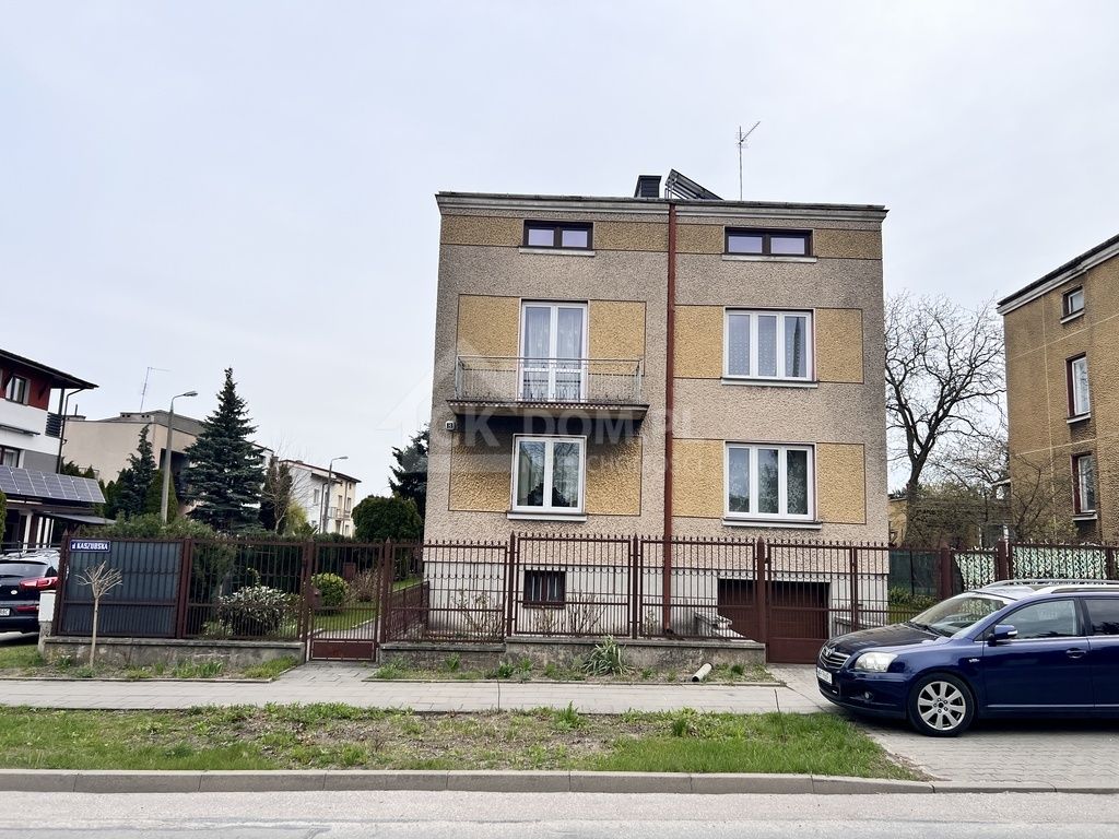 dom wolnostojący, 6 pokoi Radom Dzierzków, ul. Kaszubska. Zdjęcie 1