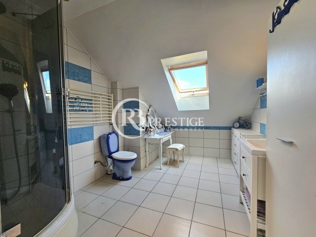 dom wolnostojący, 5 pokoi Lesięcin. Zdjęcie 8