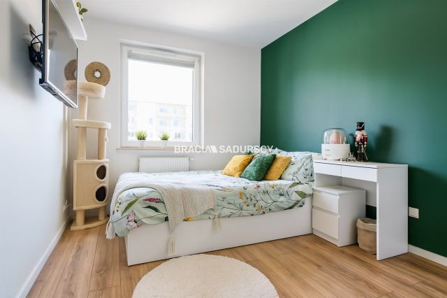 Mieszkanie 3-pokojowe Kraków Mistrzejowice, os. Piastów. Zdjęcie 3