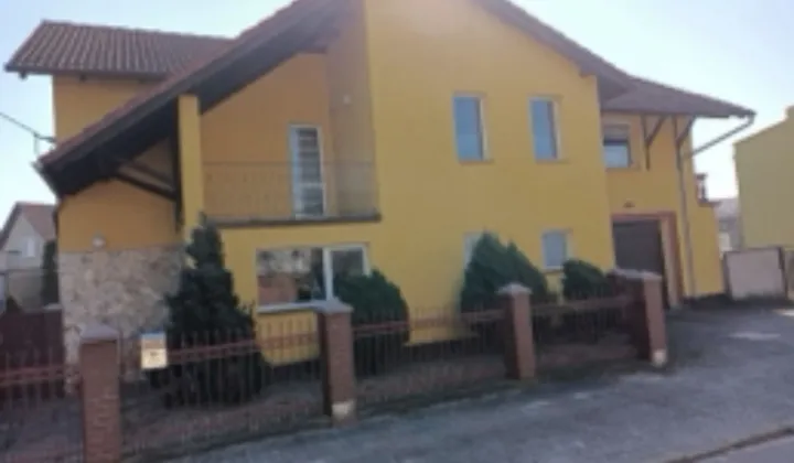 dom wolnostojący, 7 pokoi Złotów, ul. Pogodna