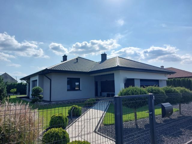 budynek wielorodzinny, 4 pokoje Mochle. Zdjęcie 1