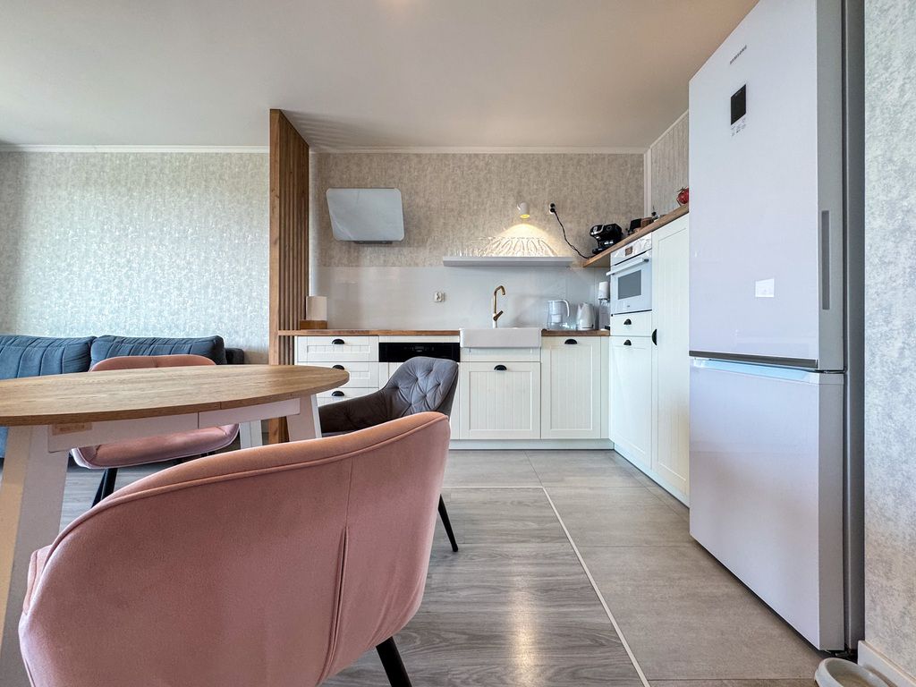 Mieszkanie 4-pokojowe Rzeszów, ul. Dworskie Ogrody. Zdjęcie 2