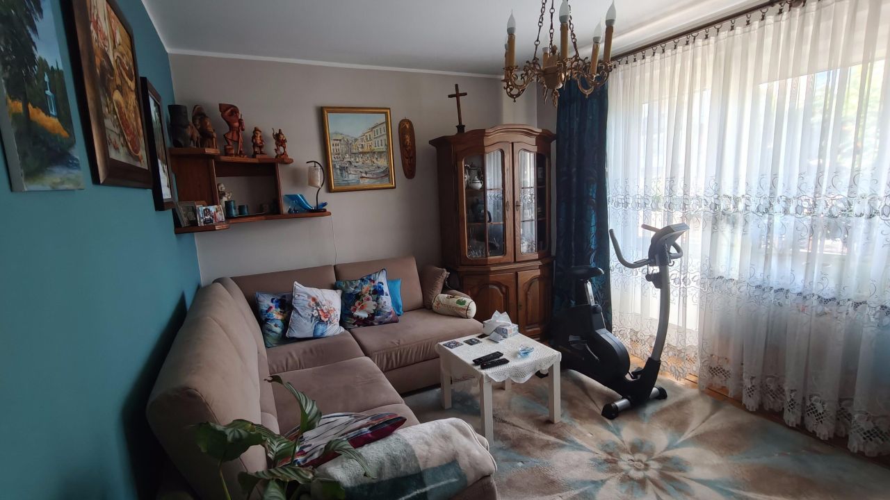 dom wolnostojący, 8 pokoi Busko-Zdrój, ul. Adolfa Dygasińskiego. Zdjęcie 2