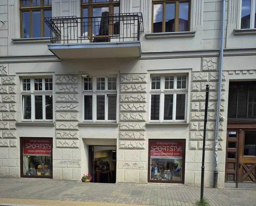 Nieruchomość komercyjna do wynajęcia bez pośredników          
          
            ul. Karmelicka 57          
          
            Kraków Stare Miasto