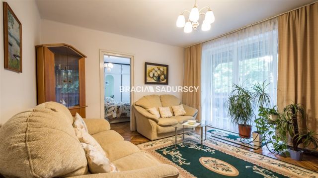 dom wolnostojący, 6 pokoi Chrzanów Centrum, ul. Kadłubek. Zdjęcie 2