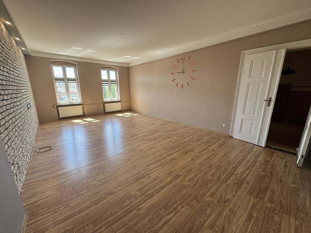 Mieszkanie 3-pokojowe Kłodzko, ul. Tadeusza Kościuszki. Zdjęcie 3