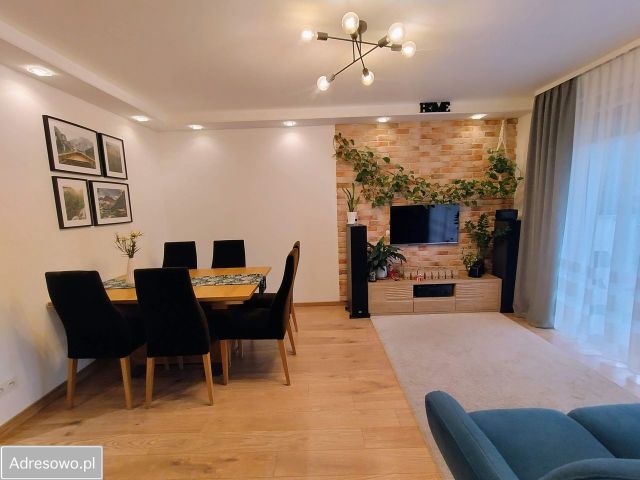 Mieszkanie 3-pokojowe Warszawa Wawer, ul. Korkowa. Zdjęcie 1