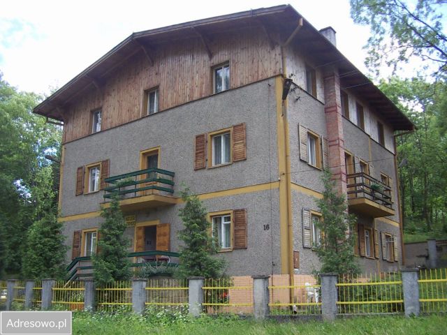 dom wolnostojący, 15 pokoi Lubawka Ulanowice, ul. Podlesie. Zdjęcie 1