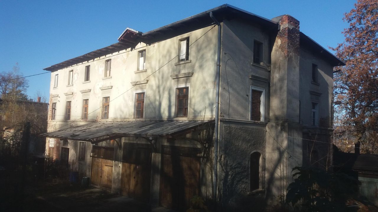 dom wolnostojący, 10 pokoi Jelenia Góra Paulinów, ul. Nowowiejska