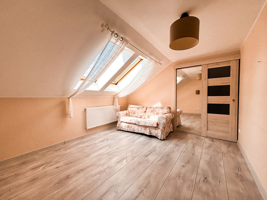 dom wolnostojący, 6 pokoi Charbrowo, ul. Dębowa. Zdjęcie 7