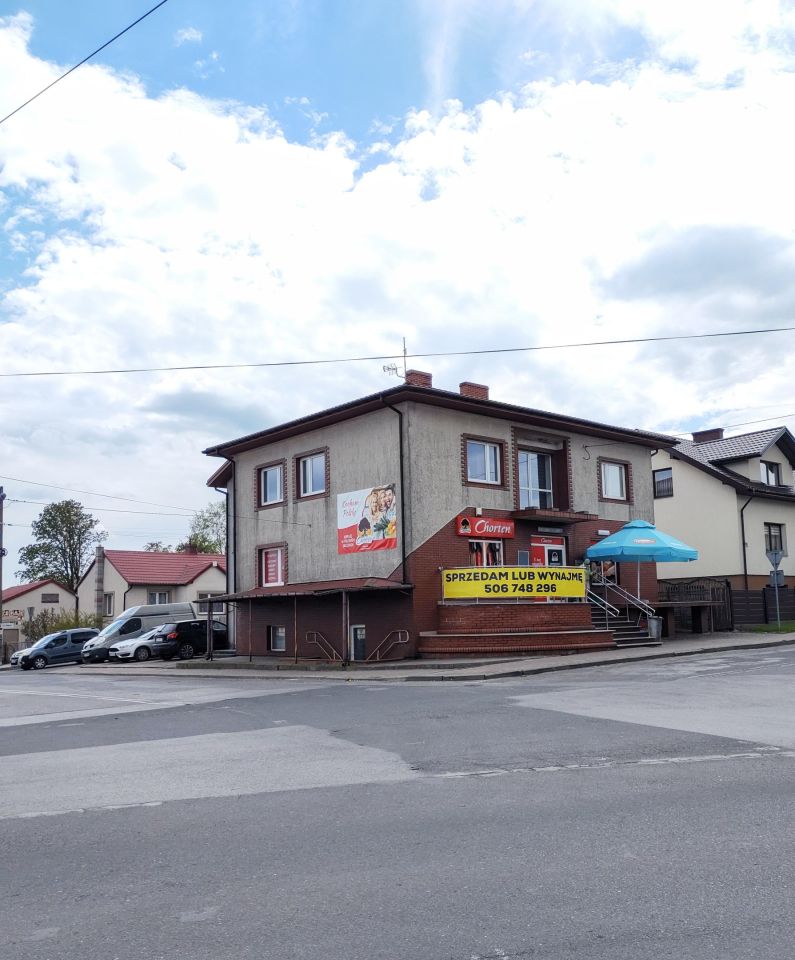 dom wolnostojący, 9 pokoi Łaszczów, ul. 3 Maja. Zdjęcie 2