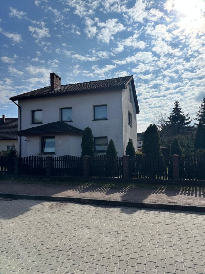 dom wolnostojący Kostrzyn nad Odrą, ul. Wiśniowa. Zdjęcie 1