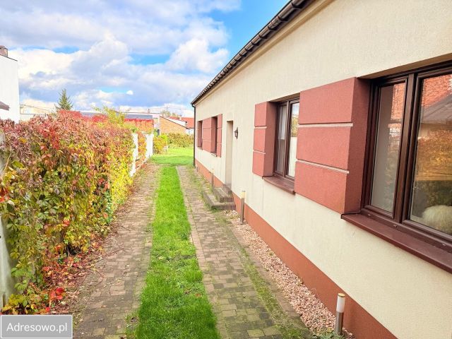 bliźniak, 4 pokoje Żarki, ul. marsz. Józefa Piłsudskiego. Zdjęcie 1