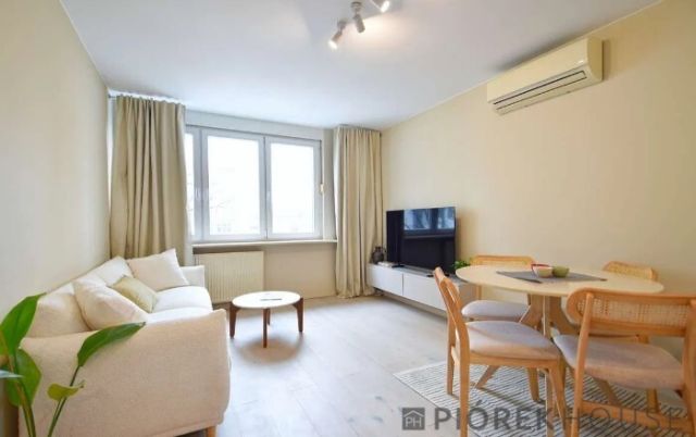 Mieszkanie 2-pokojowe Warszawa Mokotów, ul. Okęcka. Zdjęcie 1